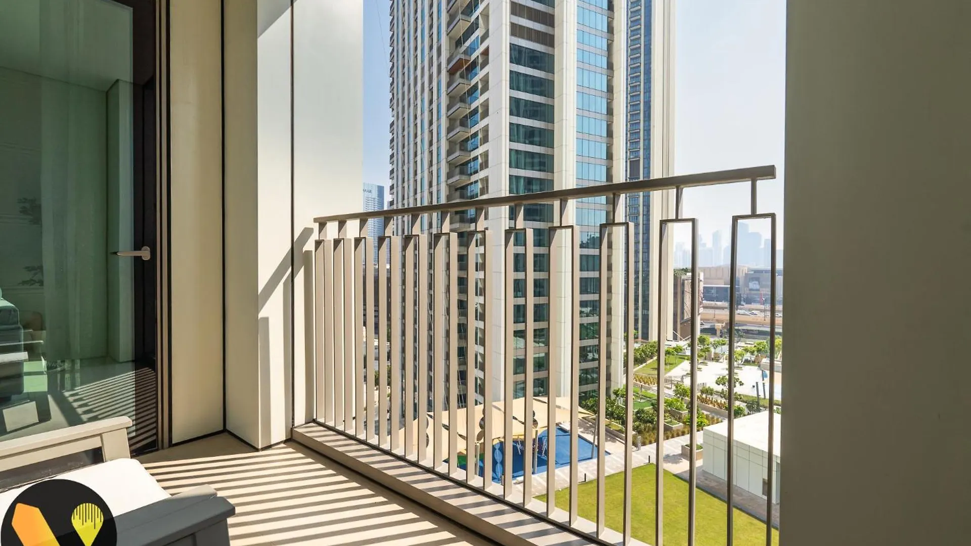 Vogue Downtown Views Ll - Burj Khalifa View Near Dubai Mall Apartment